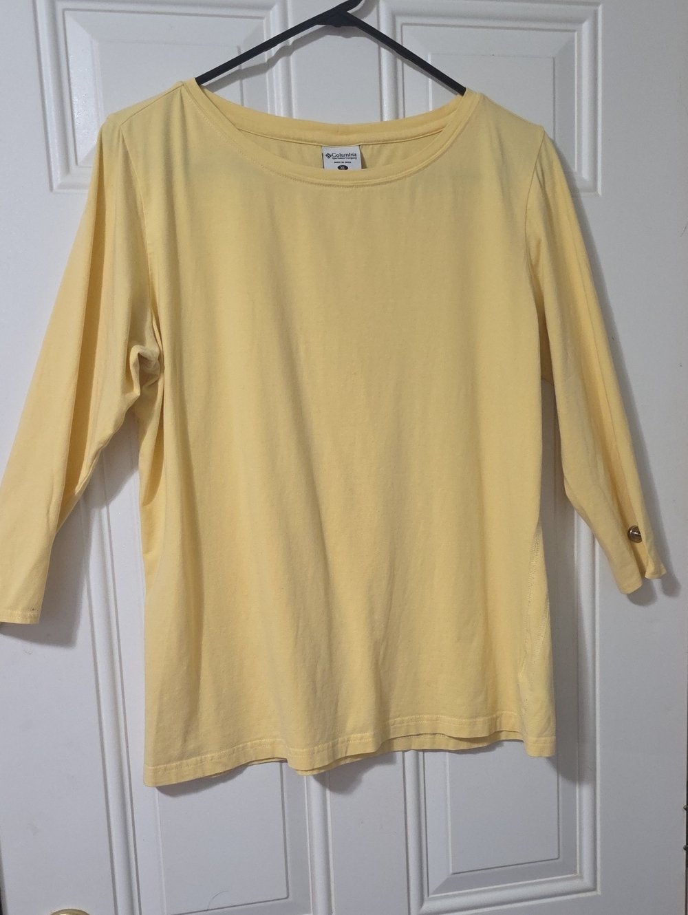 Columbia Women's Light Yellow Boatneck 3/4 Sleeve Top